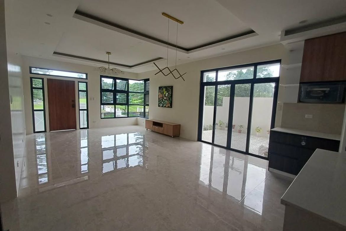 4 Bedroom House for Sale in Metrogate Tagaytay Estates, Kaybagal North, Tagaytay, Cavite – photo 8