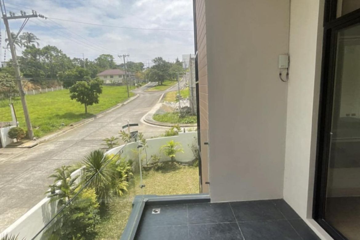 4 Bedroom House for Sale in Molinete, Laurel, Batangas – photo 5