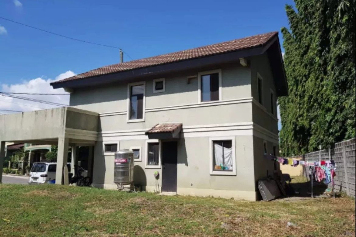 4 Bedroom House for Sale in Molino III, Bacoor, Cavite