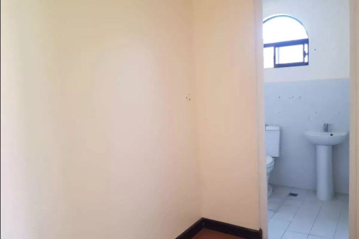 4 Bedroom House for Sale in Molino III, Bacoor, Cavite – photo 3