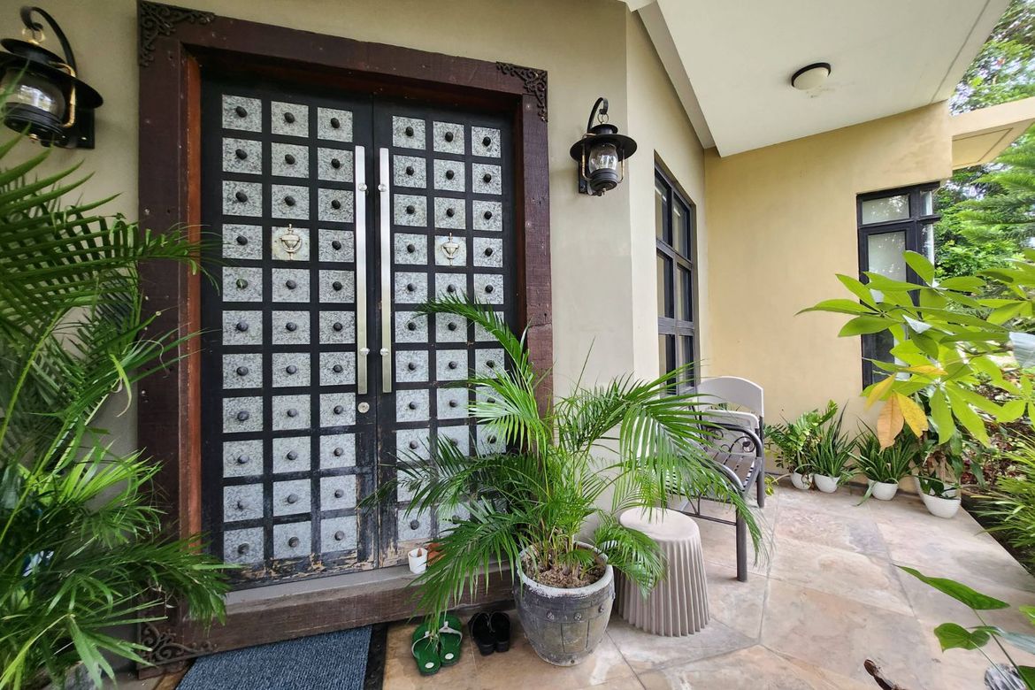 4 Bedroom House for Sale in Molino IV, Bacoor, Cavite