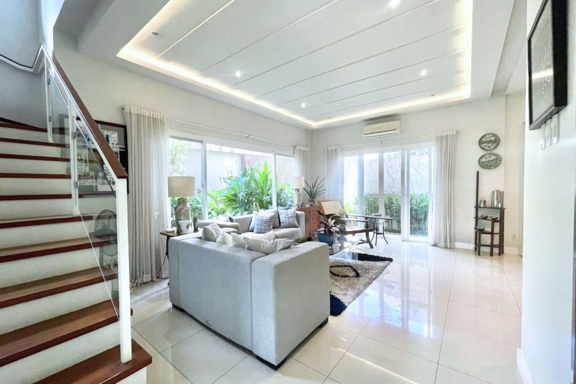 4 Bedroom House for Sale in Molino IV, Bacoor, Cavite