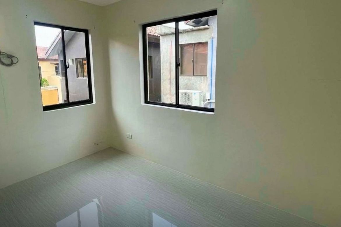 4 Bedroom House for Sale in Molino IV, Bacoor, Cavite – photo 2