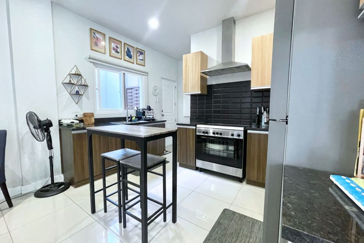 4 Bedroom House for Sale in Molino IV, Bacoor, Cavite – photo 5
