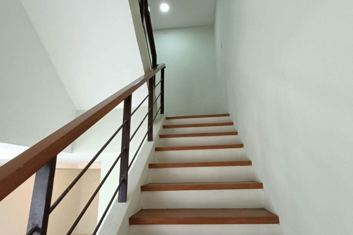 4 Bedroom House for Sale in Moonwalk, Parañaque, Metro Manila – photo 2