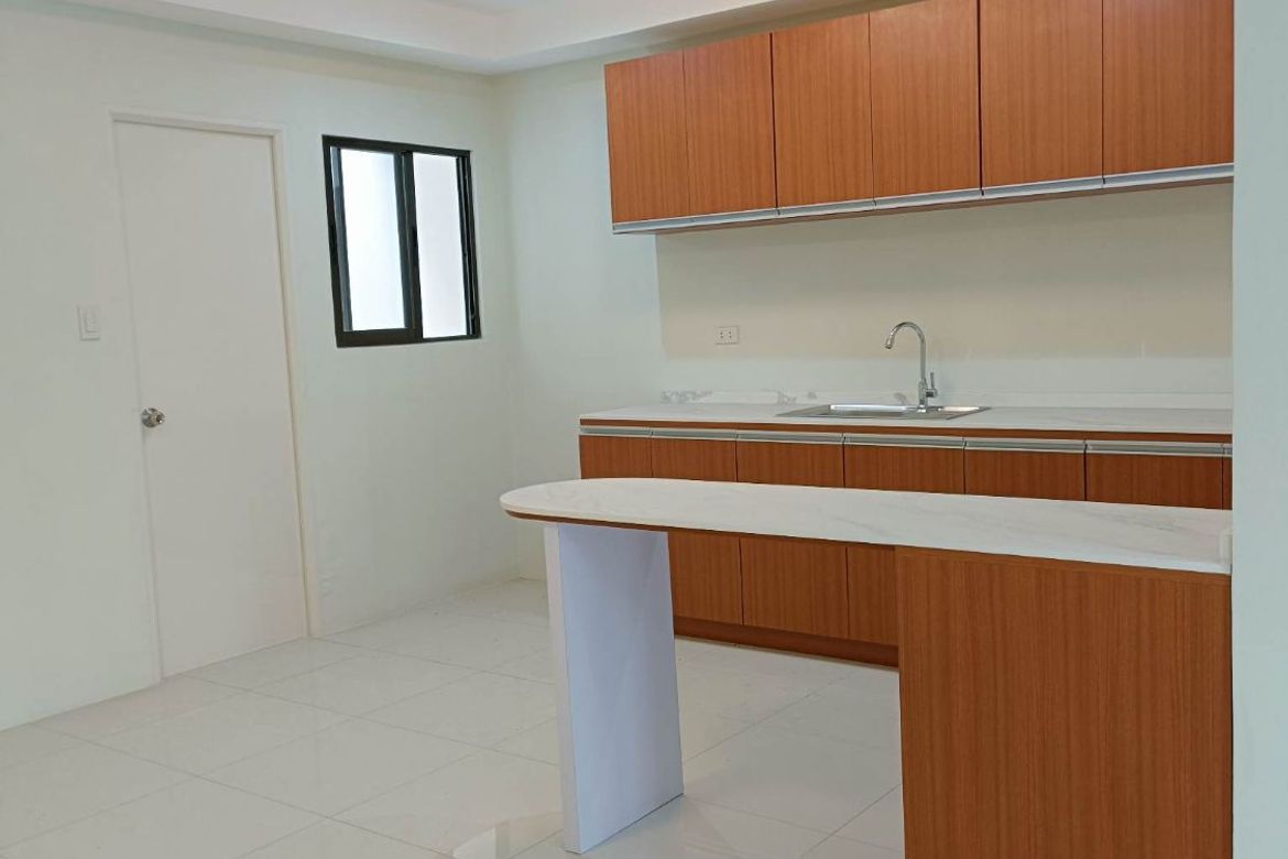 4 Bedroom House for Sale in Moonwalk, Parañaque, Metro Manila – photo 7