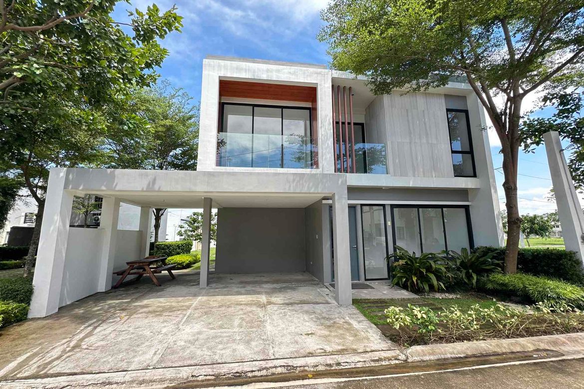 4 Bedroom House for Sale in Mulawin, Tanza, Cavite