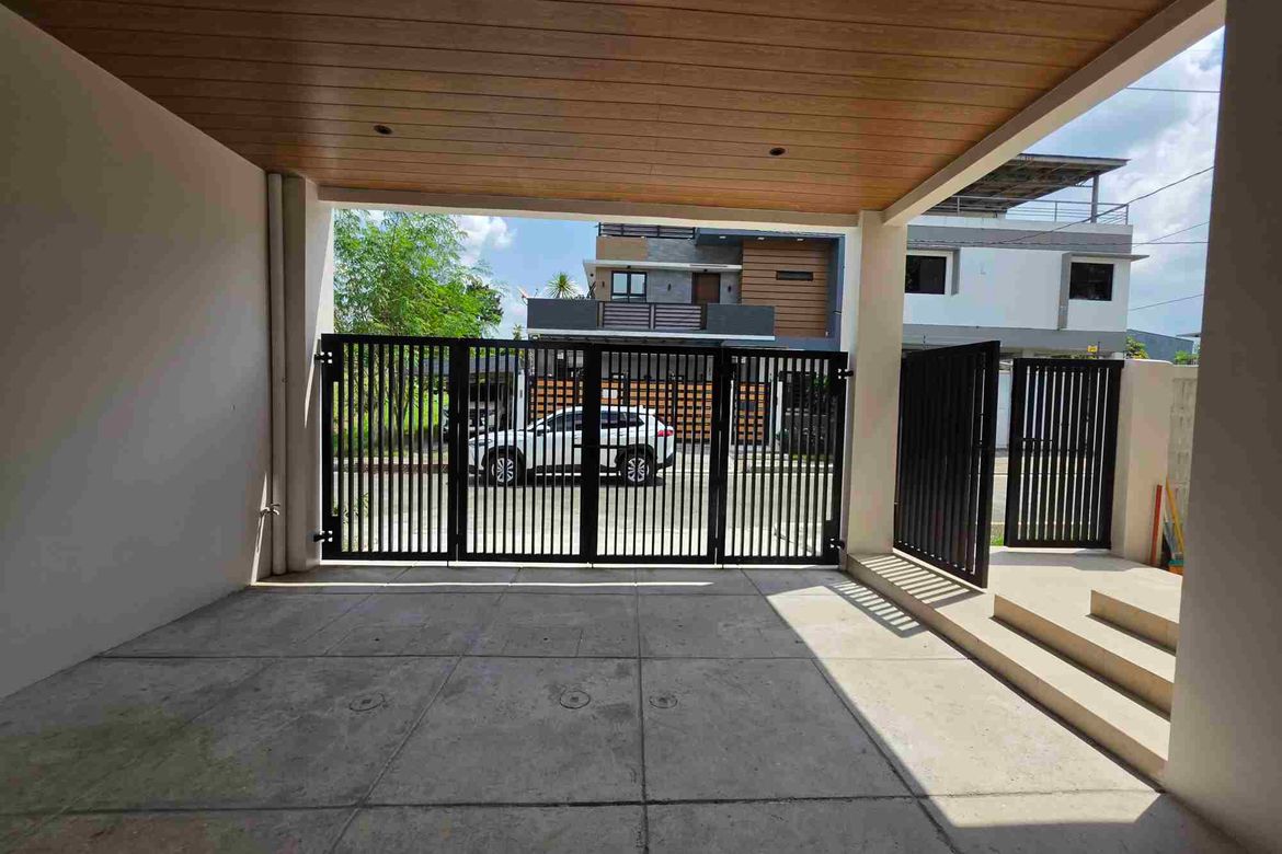4 Bedroom House for Sale in Muntingdilaw, Antipolo, Rizal – photo 2