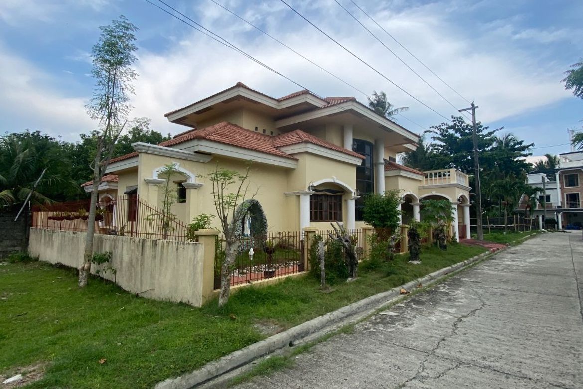 4 Bedroom House for Sale in Nagba, Tigbauan, Iloilo
