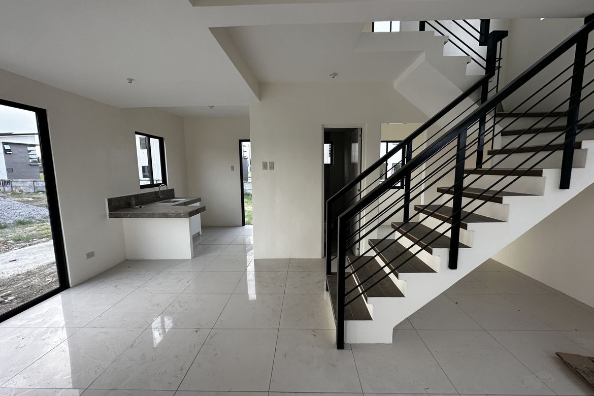 4 Bedroom House for Sale in Namagbagan, Santa Maria, Pangasinan – photo 4