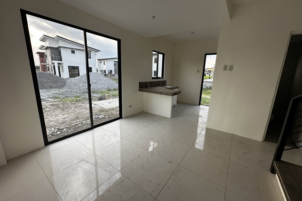 4 Bedroom House for Sale in Namagbagan, Santa Maria, Pangasinan – photo 6