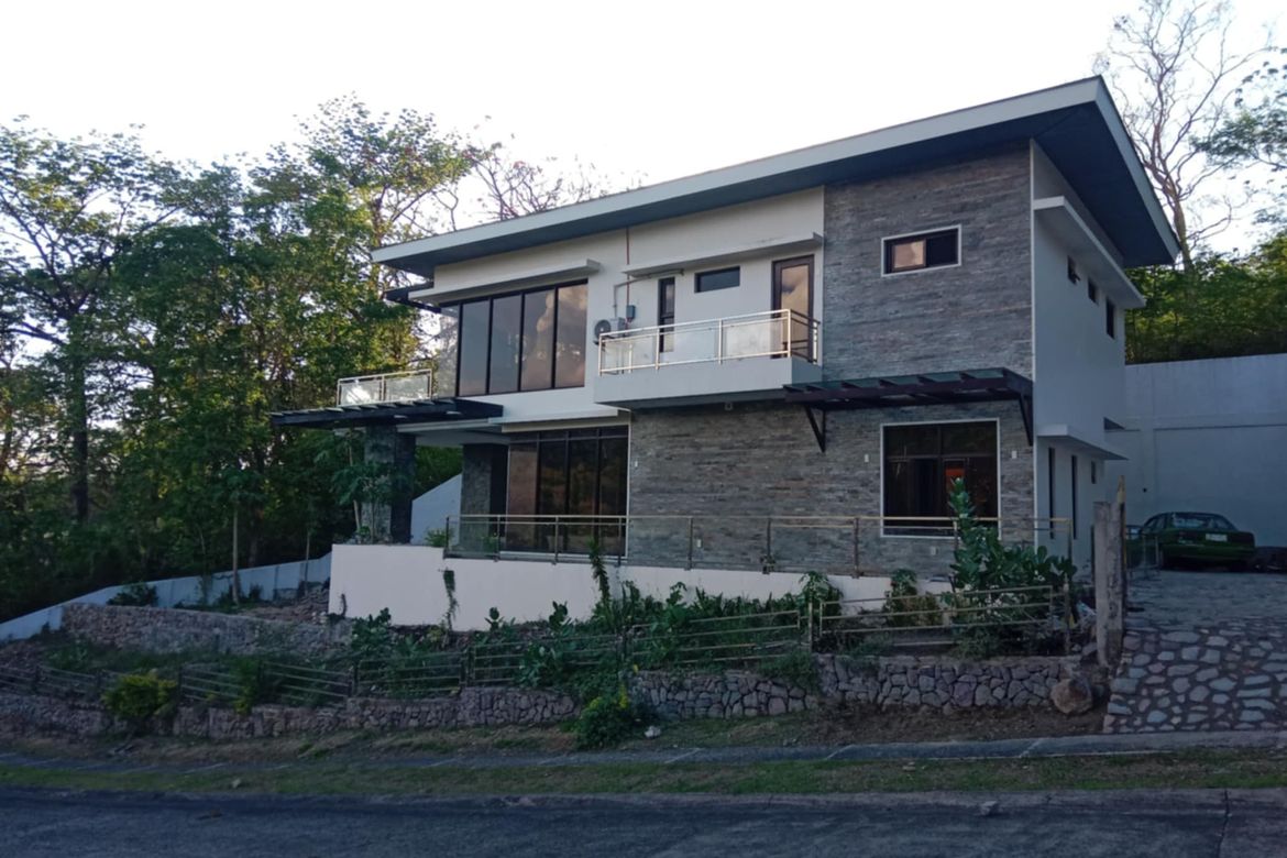 4 Bedroom House for Sale in Natipuan, Nasugbu, Batangas