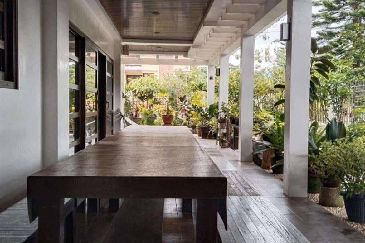 4 Bedroom House for Sale in Neogan, Tagaytay, Cavite