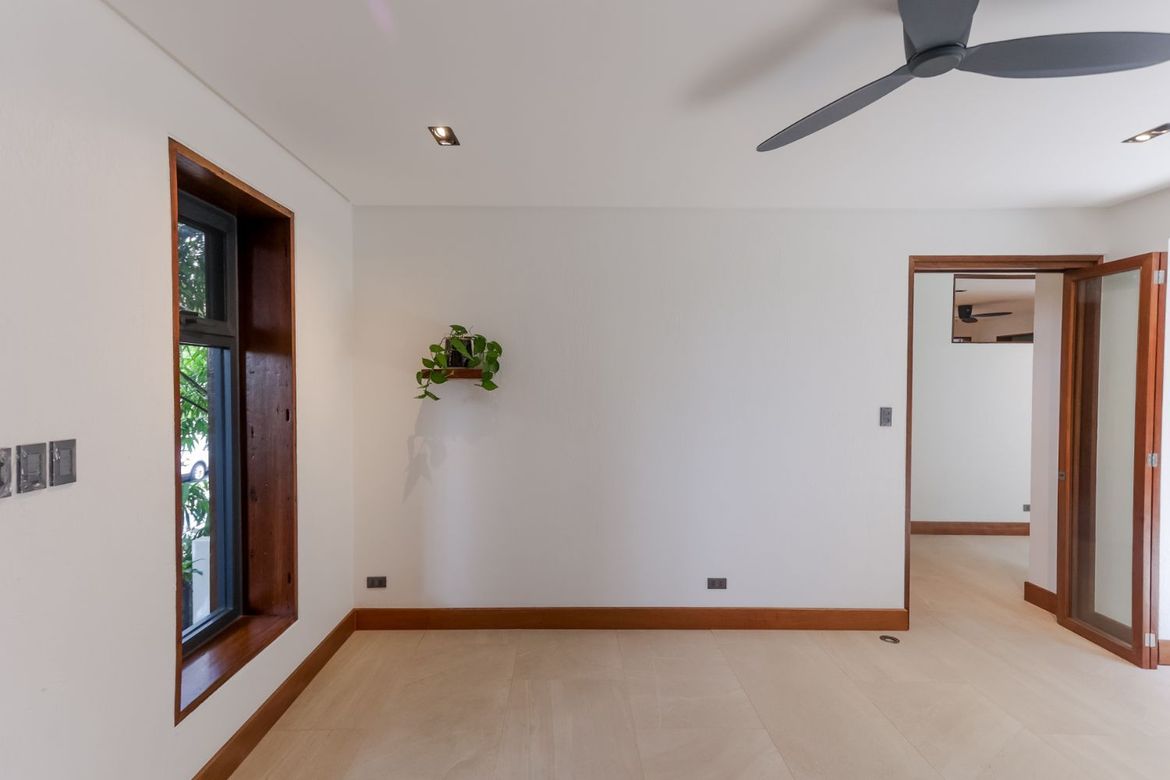 4 Bedroom House for Sale in New Alabang Village, Muntinlupa, Metro Manila – photo 7