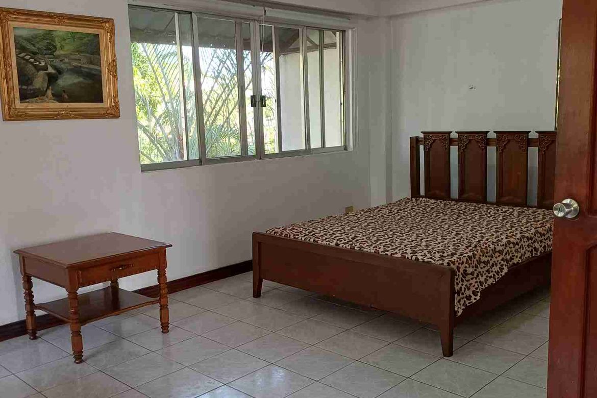 4 Bedroom House for Sale in New Alabang Village, Muntinlupa, Metro Manila – photo 2