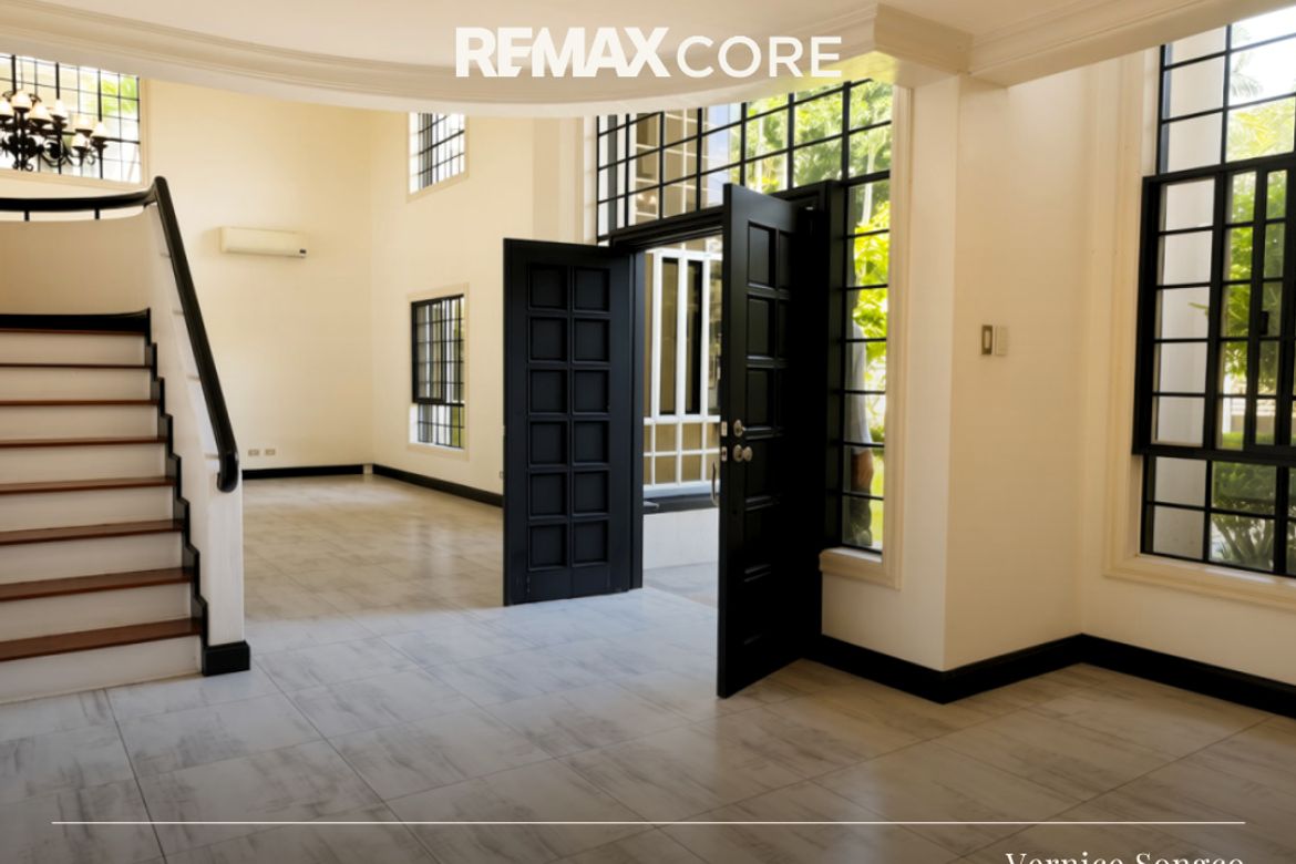 4 Bedroom House for Sale in New Alabang Village, Muntinlupa, Metro Manila – photo 2