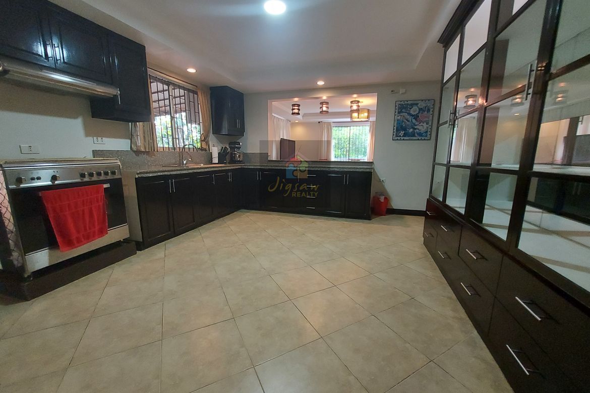 4 Bedroom House for Sale in Old Cabalan, Olongapo, Zambales – photo 8