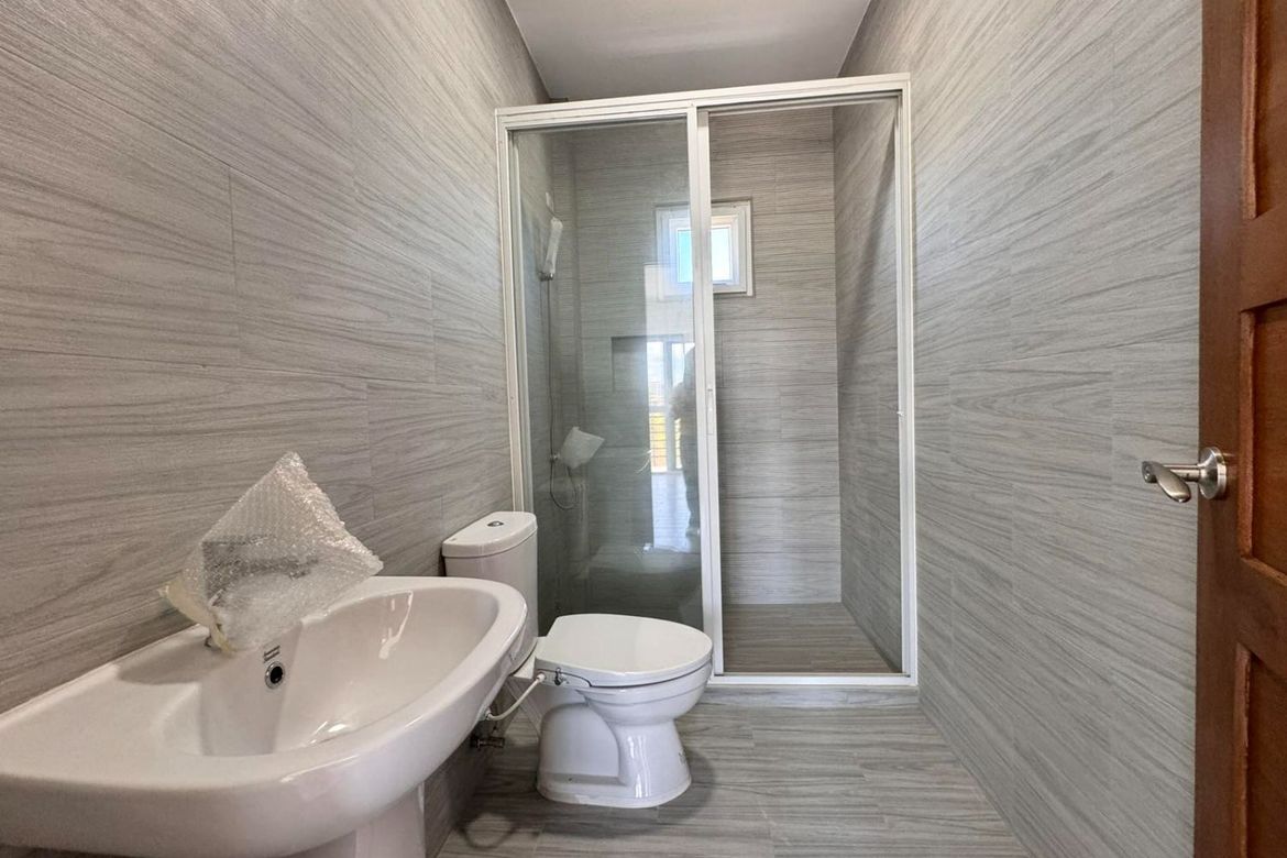 4 Bedroom House for Sale in Pajac, Lapu-Lapu, Cebu – photo 8