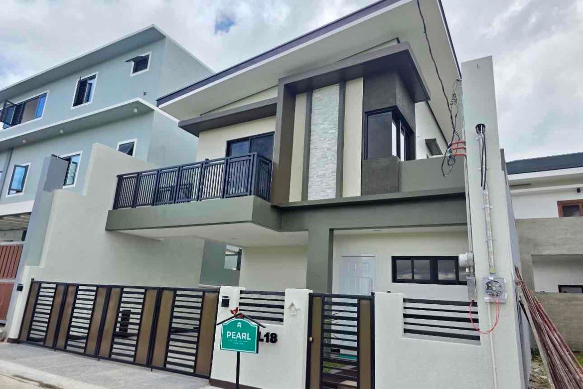 4 Bedroom House for Sale in Paliparan I, Dasmariñas, Cavite