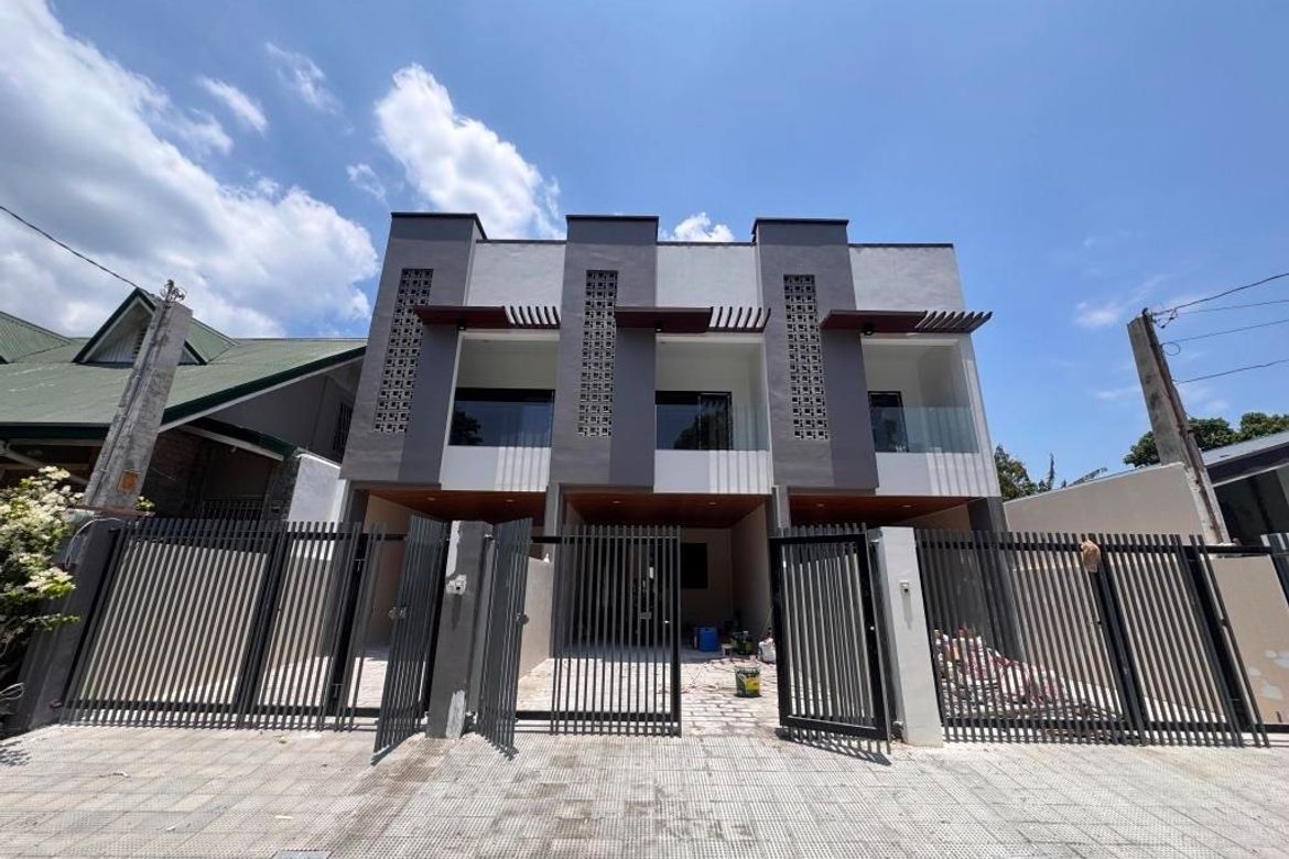 4 Bedroom House for Sale in Pamplona Dos, Las Piñas, Metro Manila