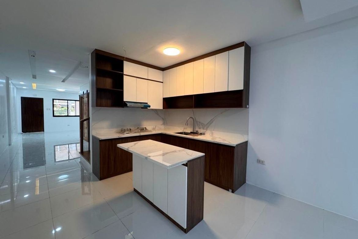 4 Bedroom House for Sale in Pamplona Dos, Las Piñas, Metro Manila – photo 8
