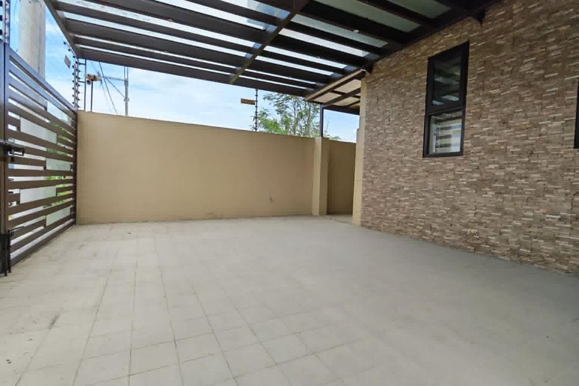 4 Bedroom House for Sale in Pasong Putik Proper, Quezon City, Metro Manila – photo 5