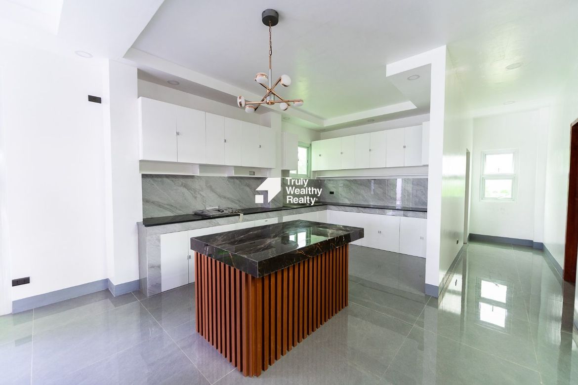 4 Bedroom House for Sale in Pasong Putik Proper, Quezon City, Metro Manila – photo 5