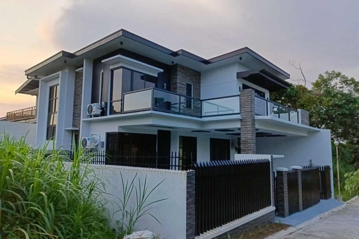 4 Bedroom House for Sale in Patutong Malaki South, Tagaytay, Cavite
