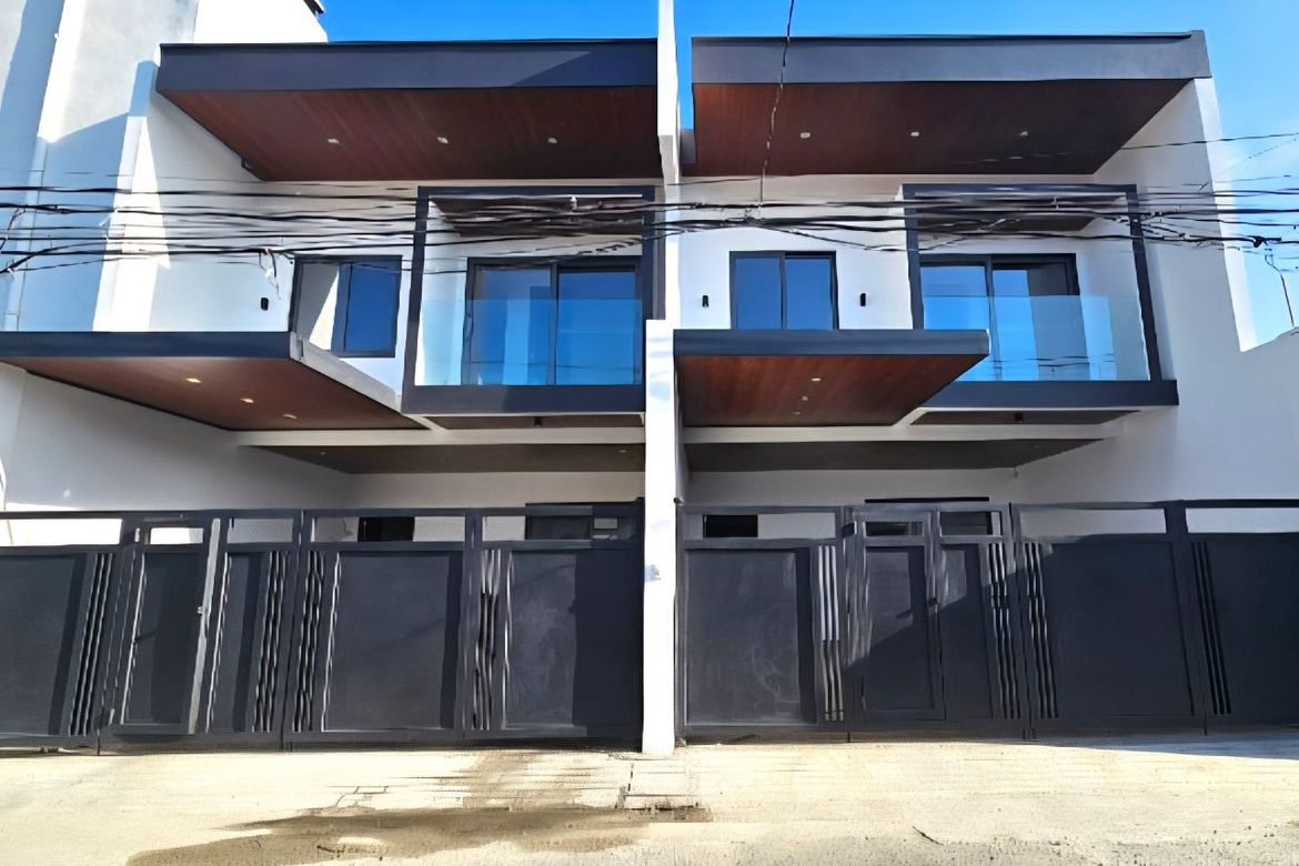 4 Bedroom House for Sale in Pilar, Las Piñas, Metro Manila