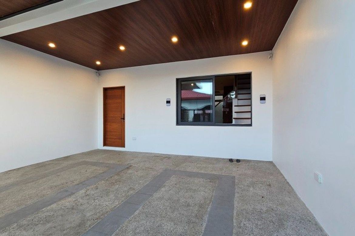 4 Bedroom House for Sale in Pilar, Las Piñas, Metro Manila – photo 5