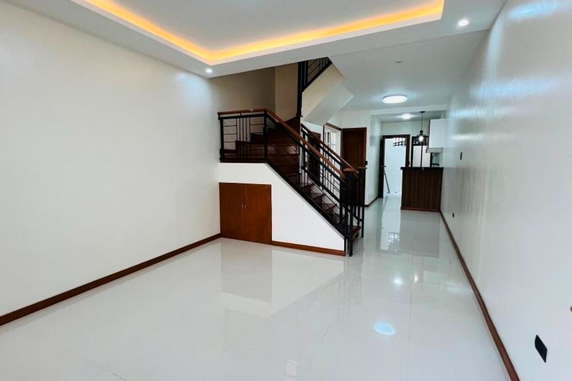 4 Bedroom House for Sale in Pilar, Las Piñas, Metro Manila – photo 3