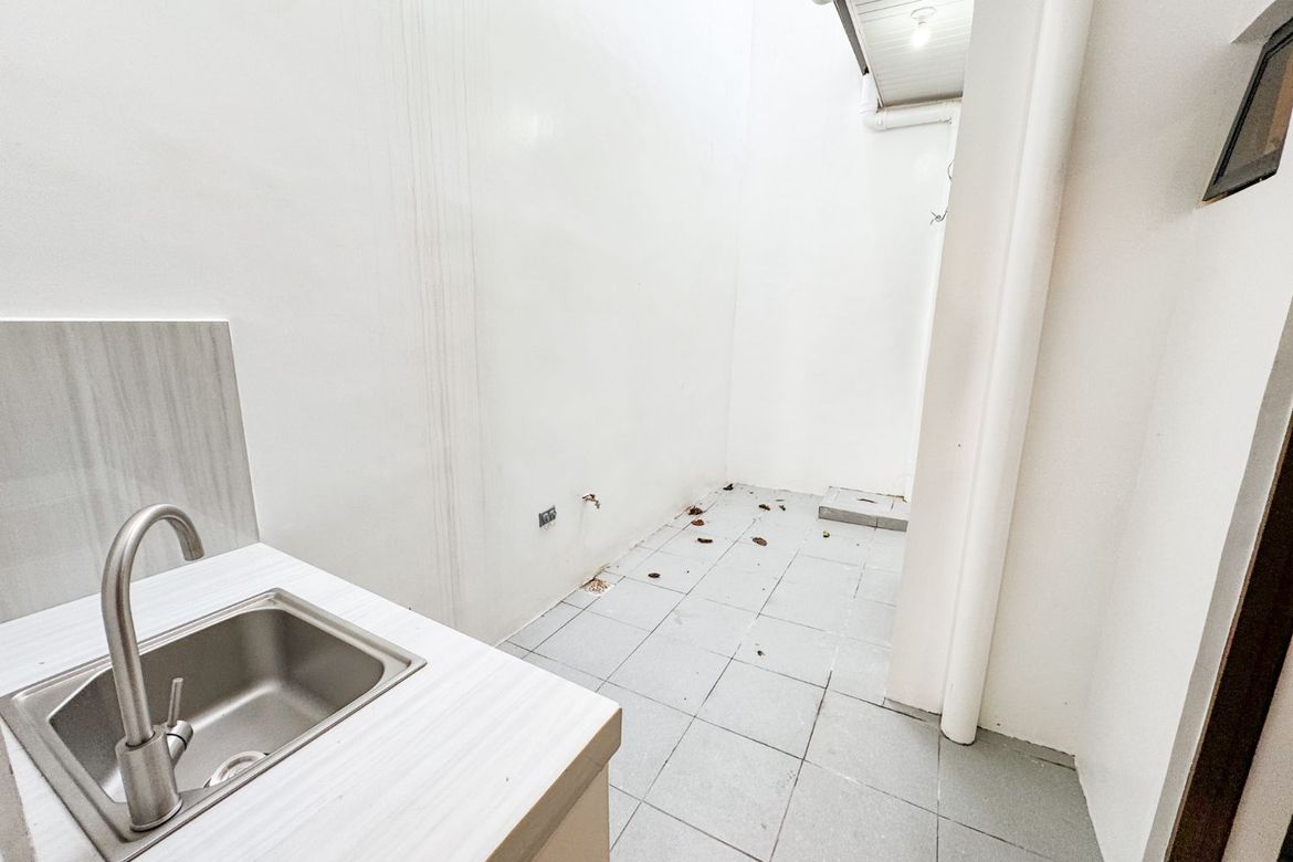 4 Bedroom House for Sale in Pilar, Las Piñas, Metro Manila – photo 7