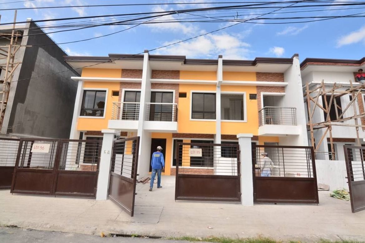 4 Bedroom House for Sale in Pilar, Las Piñas, Metro Manila