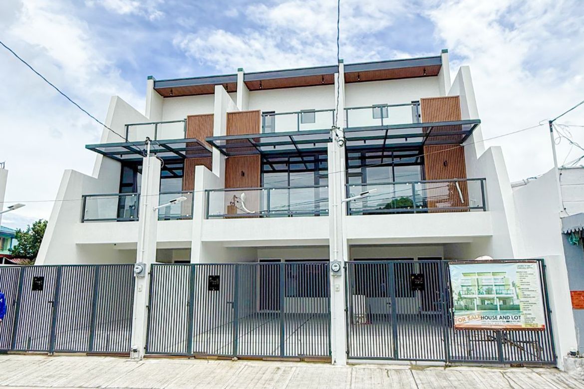 4 Bedroom House for Sale in Pilar, Las Piñas, Metro Manila