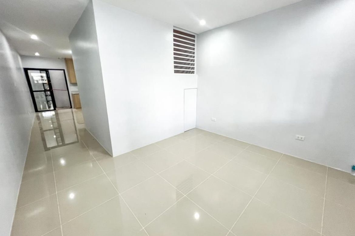 4 Bedroom House for Sale in Pilar, Las Piñas, Metro Manila – photo 4