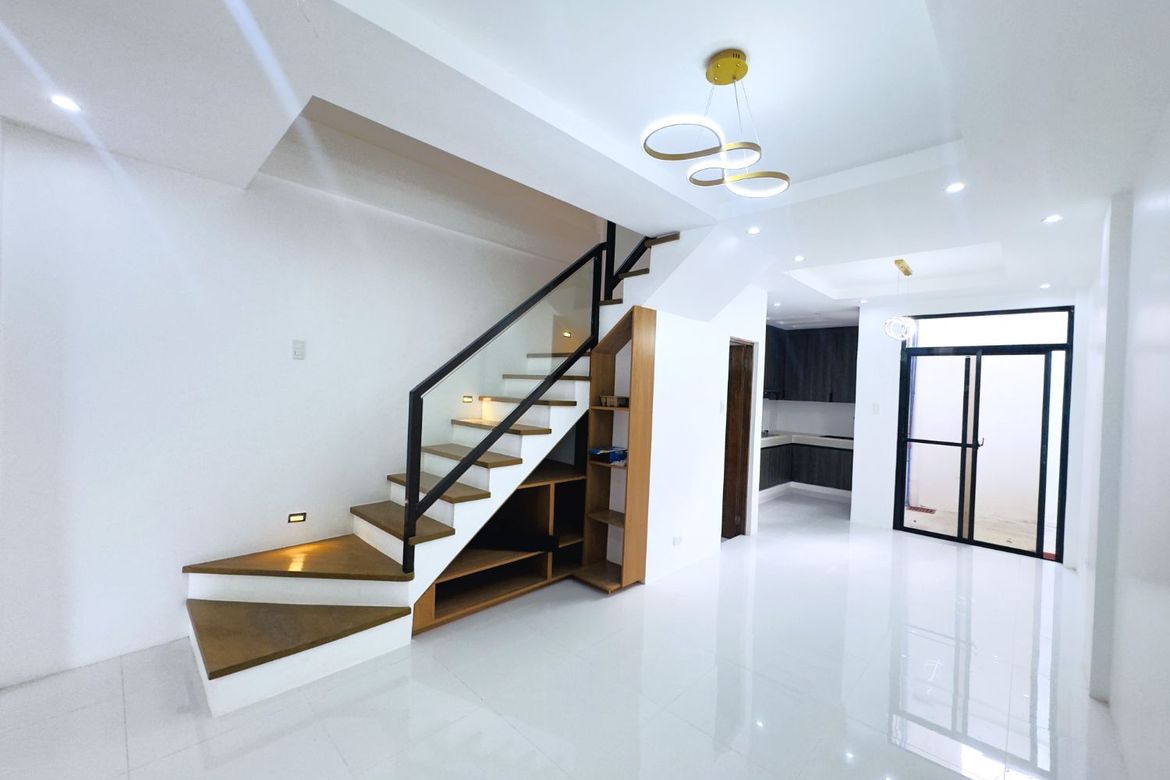 4 Bedroom House for Sale in Pilar, Las Piñas, Metro Manila – photo 3