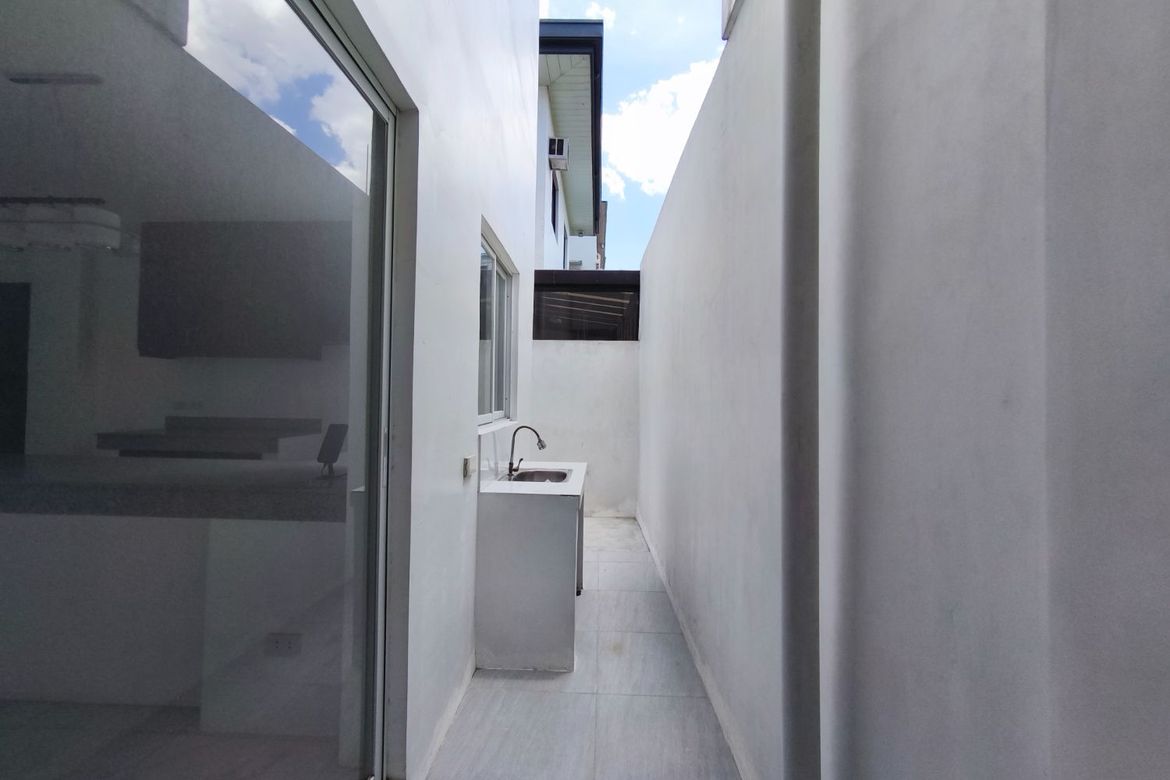 4 Bedroom House for Sale in Pinagbuhatan, Pasig, Metro Manila – photo 3