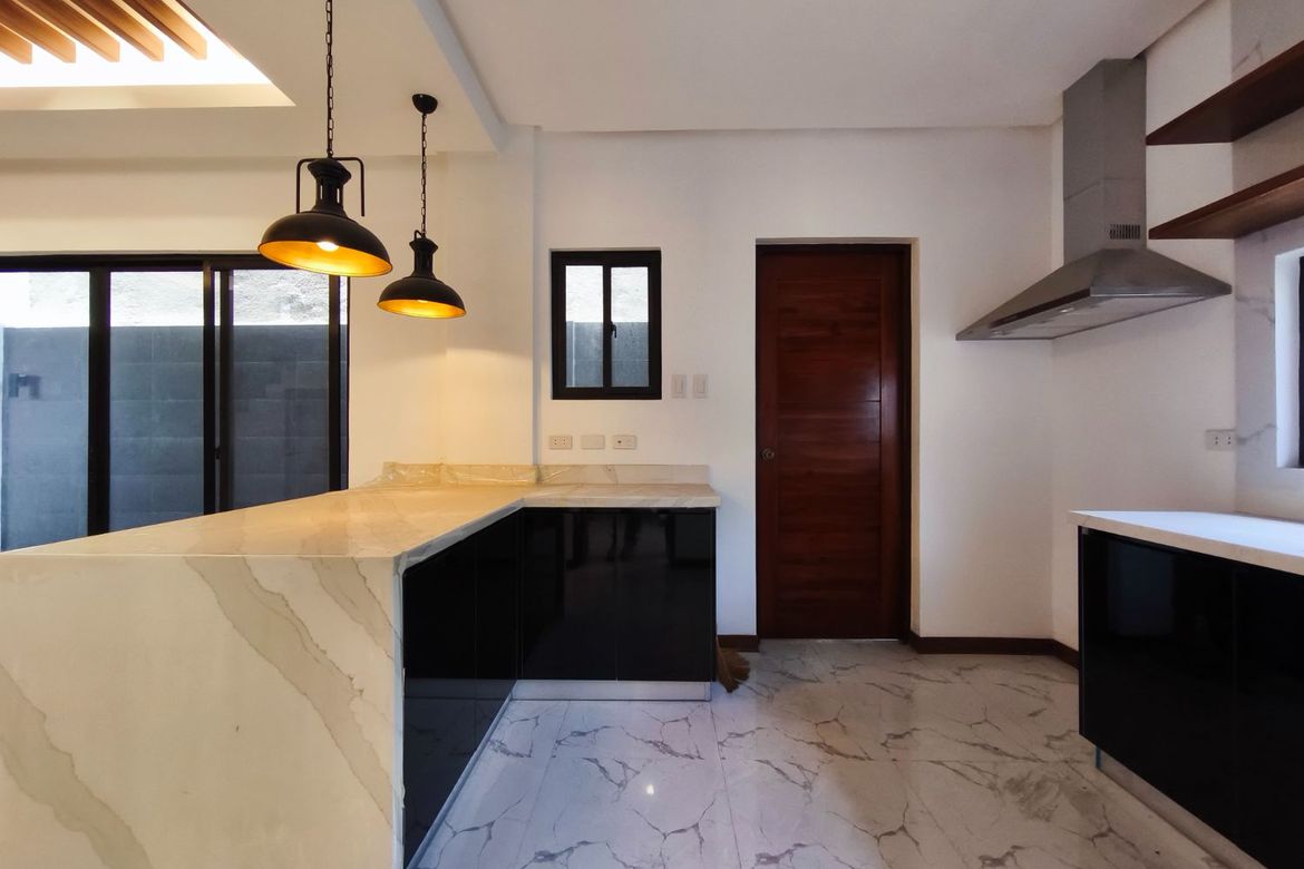 4 Bedroom House for Sale in Pinagbuhatan, Pasig, Metro Manila – photo 6