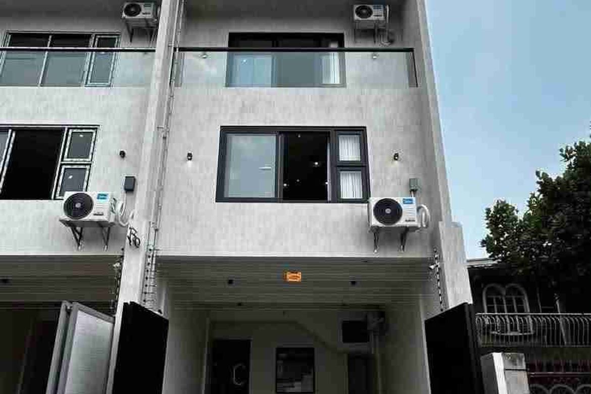 4 Bedroom House for Sale in Plainview, Mandaluyong, Metro Manila