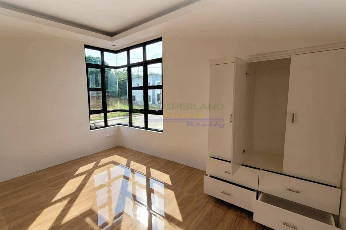 4 Bedroom House for Sale in Poblacion Barangay 6, Lipa, Batangas – photo 6