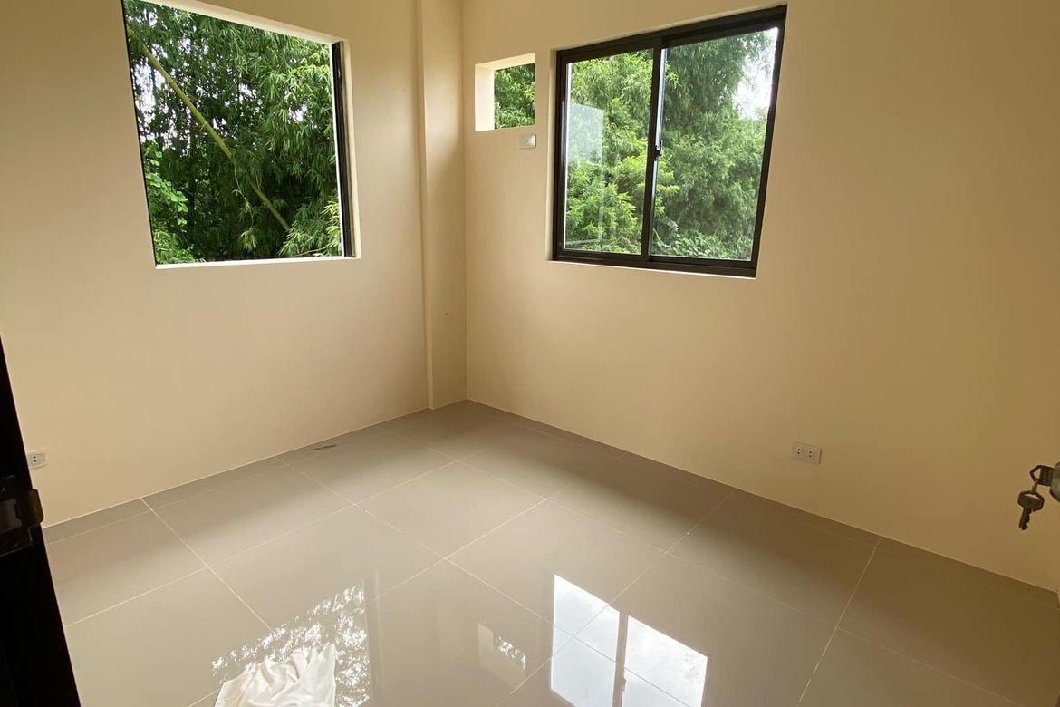 4 Bedroom House for Sale in Poblacion Barangay 6, Lipa, Batangas – photo 5