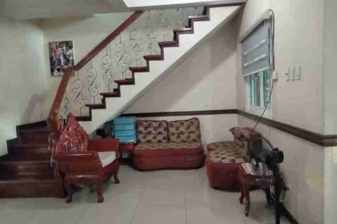 4 Bedroom House for Sale in Poblacion, Candelaria, Quezon – photo 3