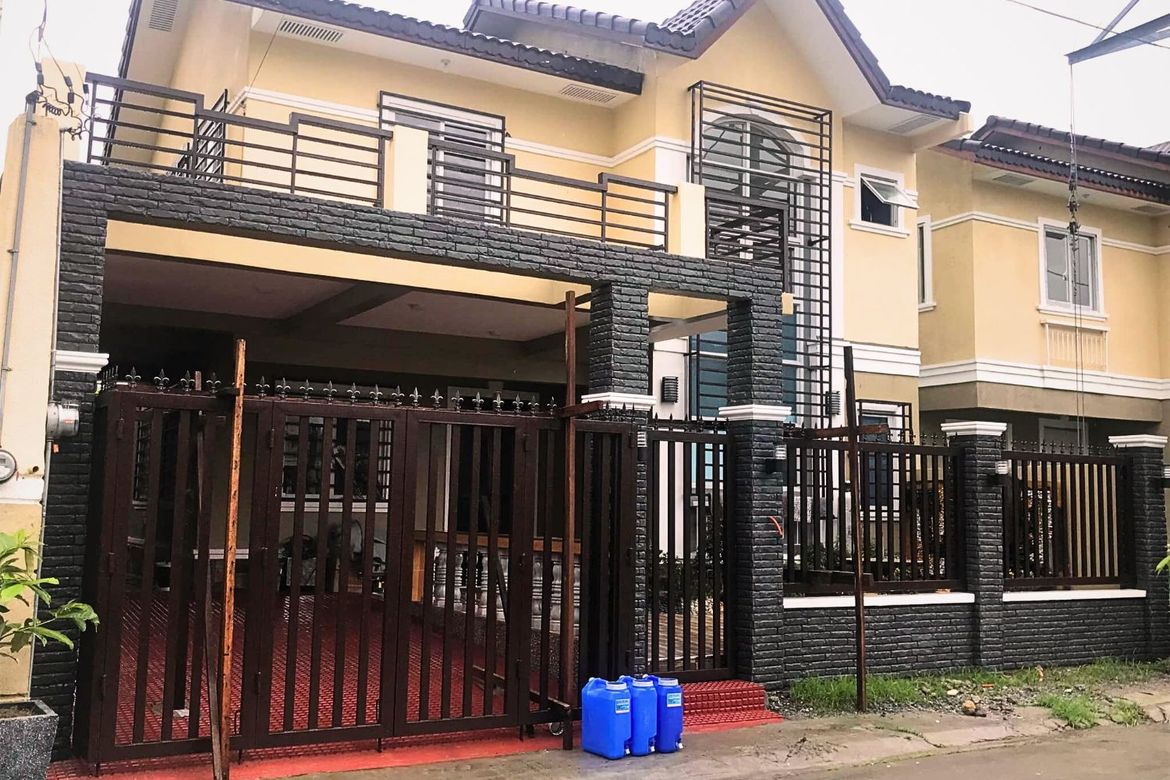 4 Bedroom House for Sale in Poblacion I-A, Imus, Cavite
