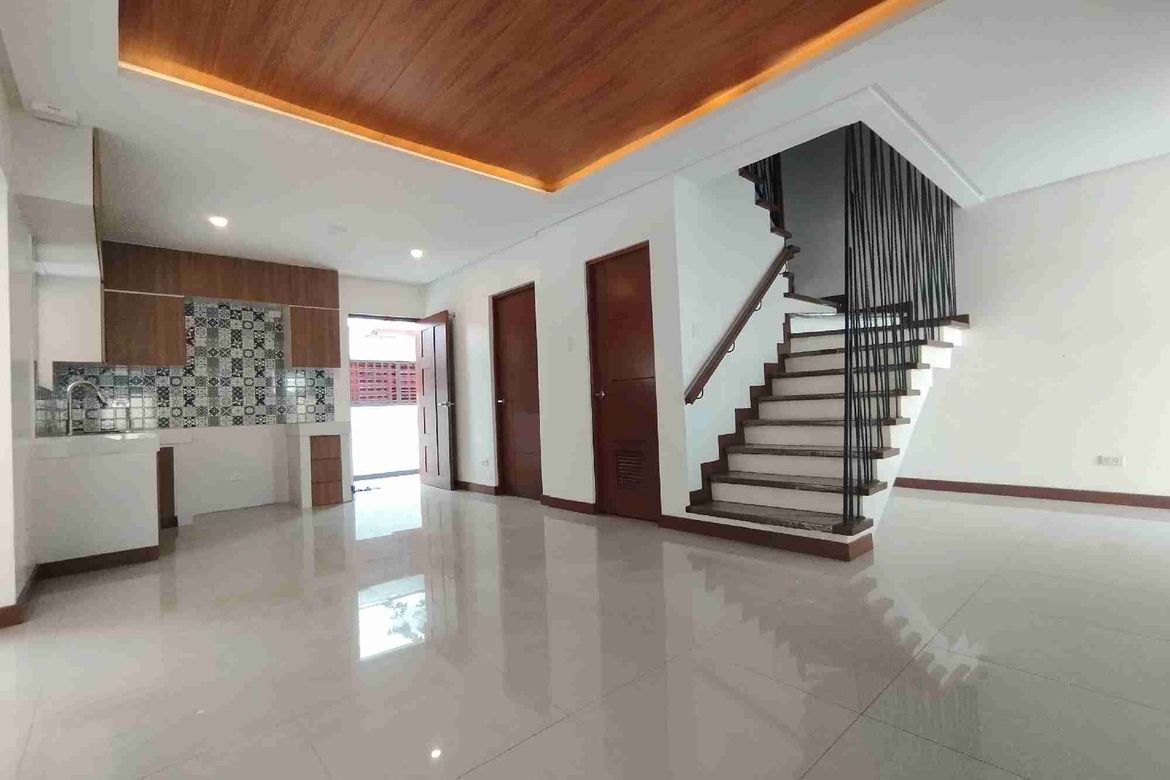 4 Bedroom House for Sale in Poblacion, Muntinlupa, Metro Manila – photo 2