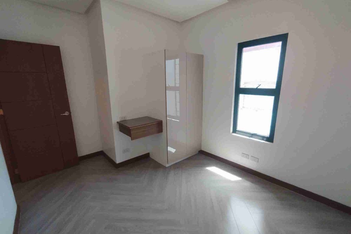 4 Bedroom House for Sale in Poblacion, Muntinlupa, Metro Manila – photo 5