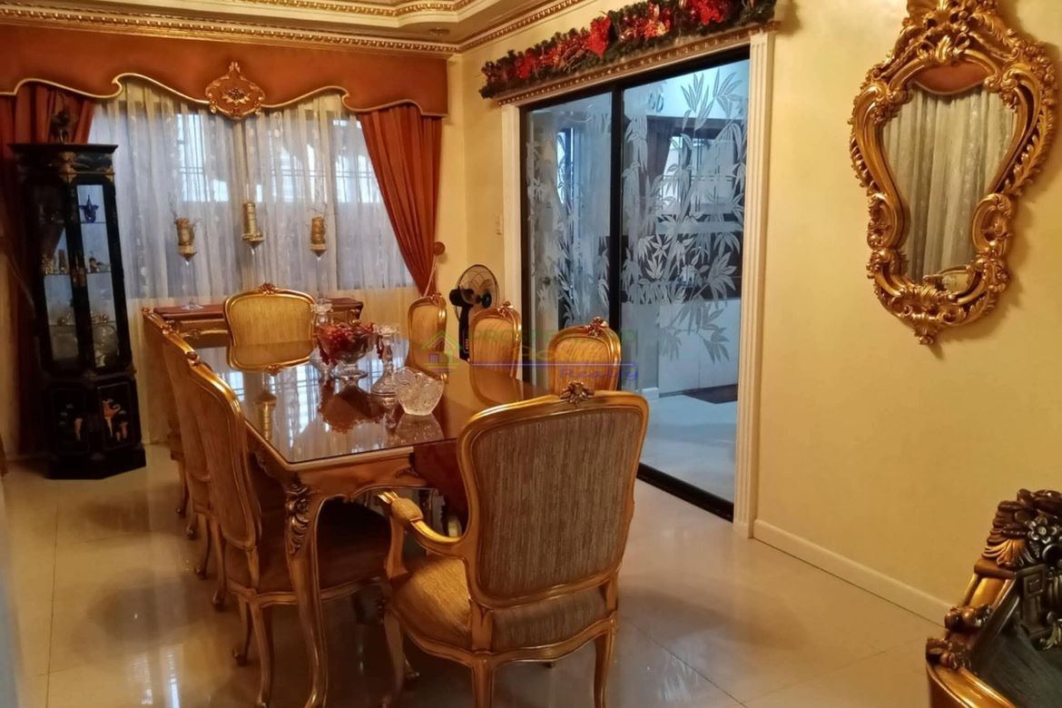4 Bedroom House for Sale in Poblacion, Muntinlupa, Metro Manila – photo 2