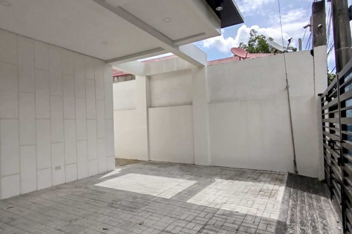 4 Bedroom House for Sale in Poblacion, Muntinlupa, Metro Manila – photo 3