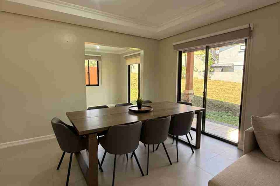 4 Bedroom House for Sale in Poblacion, Muntinlupa, Metro Manila – photo 4