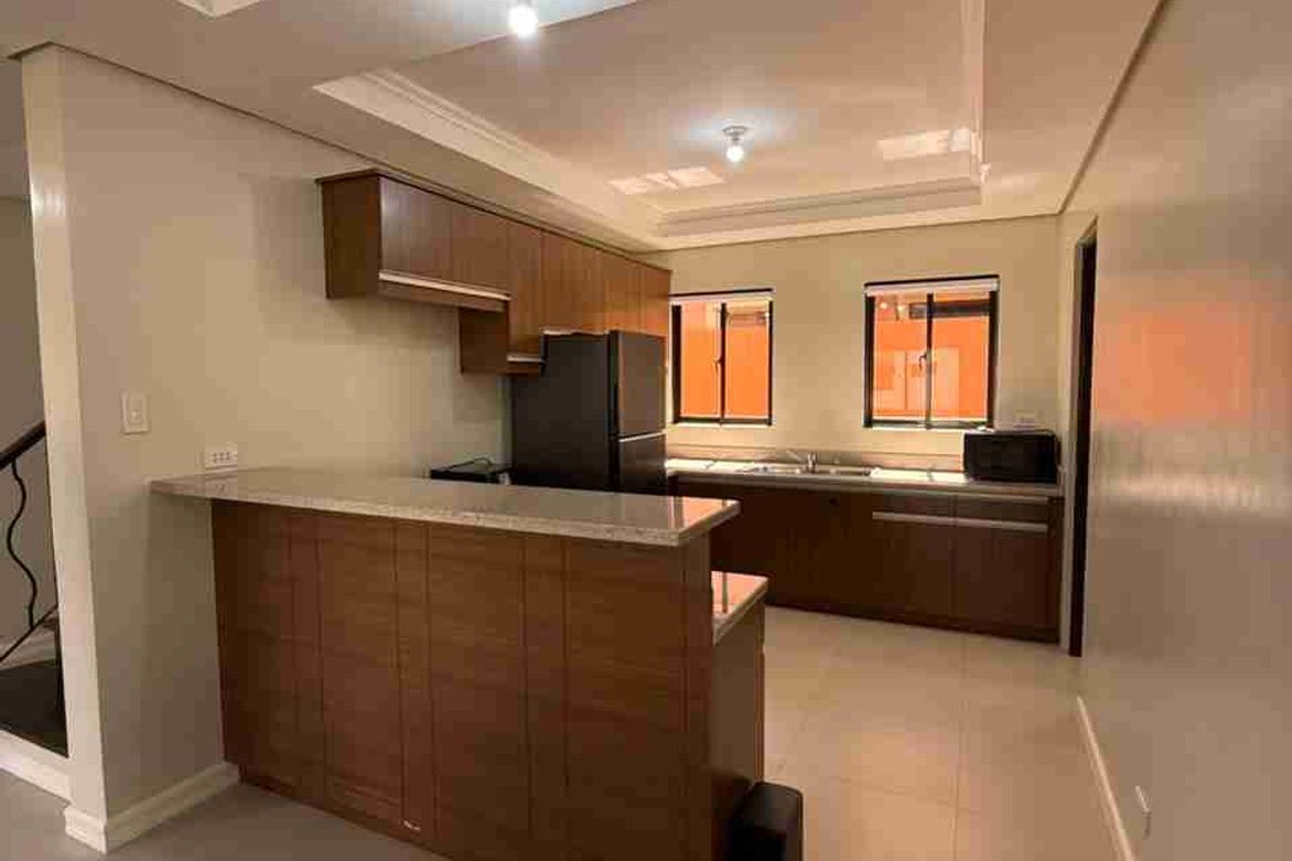 4 Bedroom House for Sale in Poblacion, Muntinlupa, Metro Manila – photo 5