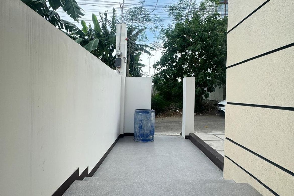 4 Bedroom House for Sale in Poblacion, Muntinlupa, Metro Manila – photo 5